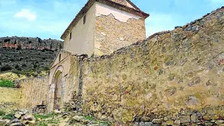 La masía de Los Frailes, en Nogueruelas, una masía fortificada recién catalogada
