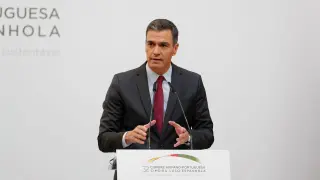 El presidente del gobierno de España Pedro Sánchez, este jueves durante la rueda de prensa de la XXXII Cumbre Hispano-Portuguesa,