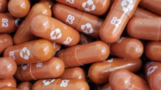 El medicamento Molnupiravir será el primer tratamiento contra la covid-19 que pueda suministrarse en pastilla.