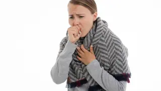 En qué se diferencian los síntomas de la gripe y la covid