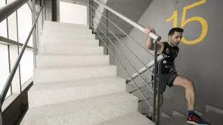 El bombero David Robles ganó en 2019 el récord Guinness del mayor número de escaleras subidas en una hora. Lo hizo durante una hora en el edificio World Trade Center de Zaragoza