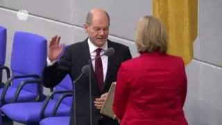 Scholz jura como canciller poniendo fin a la era Merkel