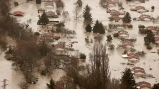 Ríos en alerta, inundaciones y afecciones al tráfico en Navarra