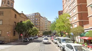 Una imagen de la calle de Santa Cruz, en Zaragoza.