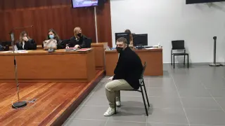 El acusado, durante la segunda sesión del juicio en la Audiencia de Zaragoza.