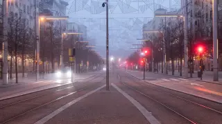 Niebla en el paseo de la Independencia de Zaragoza.