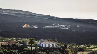 Varias viviendas cercanas al volcán de La Palma, cinco días después de que se diera por finalizada su actividad, a 30 de diciembre de 2021