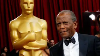 FILE PHOTO: Presenter and actor Sidney Poitier arrives at the 86th Academy Awards in Hollywood