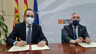 ficheroIgnacio Montaner y Joaquín Olona firman el convenio de colaboración.