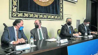 Fernando de Yarza López-Madrazo, Javier Lambán, José Antonio Mayoral y Josep Alfonso, en la apertura de la Jornada
