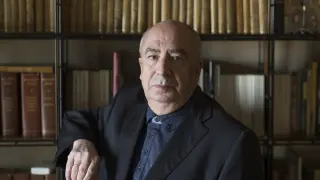 El poeta zaragozano Ángel Guinda.