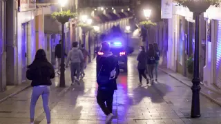 Dispositivo policial durante el segundo estado de alarma en las calles de Huesca