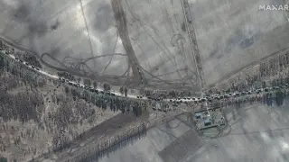 Gran convoy de vehículos blindados del Ejército de Rusia hacia Kiev