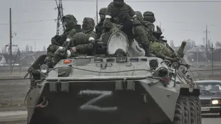 Russian troops in Cri (40952190)