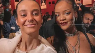 Victoria Federica y Rihanna en la semana de la moda de París.