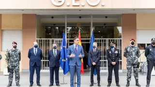 El presidente del Gobierno, Pedro Sánchez, interviene durante una visita a la base operativa del Grupo Especial de Operaciones GEO.