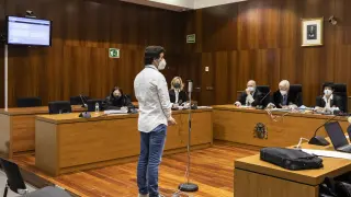 El acusado, durante la vista celebrada este martes en la Audiencia de Zaragoza.