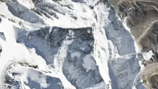 El Everest, visto desde la órbita terrestre.