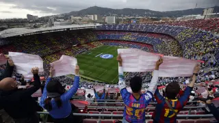 Soccer Football - Women's Champions League - Quarter Final - Second Leg - FC Barcelona v Real Madrid - Camp Nou, Barcelona, Spain - March 30, 2022 General view as FC Barcelona fans display banners before the match REUTERS/Albert Gea SOCCER-CHAMPIONS-FCB-MAD/REPORT