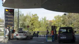 Gasolinera de paseo de la Mina de Zaragoza. Gasolina. gsc