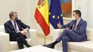 Sánchez recibe a Feijóo en La Moncloa
