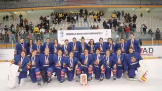 La selección española de hockey hielo, en el Mundial de Jaca.