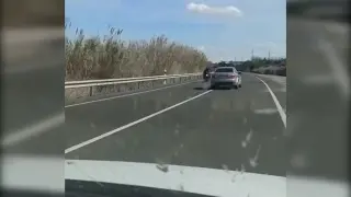 Graban al conductor de un Audi dando bandazos camino de Quinto, en Zaragoza
