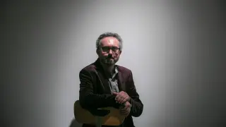 Nuevo poemario de Ángel Gracia.