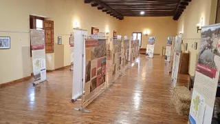 La exposición se puede ver en el Ayuntamiento de Mosqueruela.