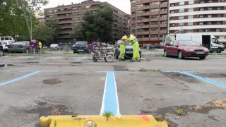 Nueva zona azul y naranja en el aparcamiento de Miraflores de Zaragoza.