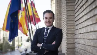 El concejal de Urbanismo, Víctor Serrano, en el Ayuntamiento de Zaragoza.