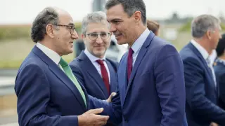 Ignacio Sánchez Galán hablando con Pedro Sánchez