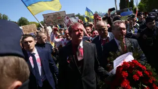 El embajador de Rusia en Polonia, Sergei Andrieyev, tras la agresión. POLAND RUSSIA UKRAINE CONFLICT PROTEST
