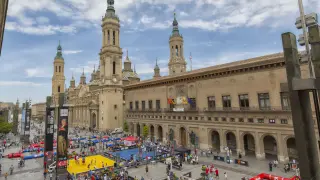 Actividad de baloncesto 3x3 en la plaza del Pilar