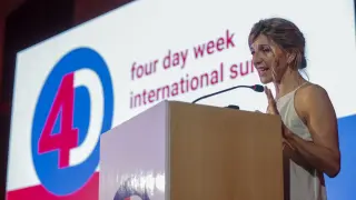 Yolanda Díaz en la Cumbre Internacional de la Semana de 4 Días, en Valencia