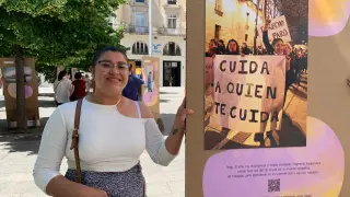 Karen Urrutia, este miércoles en la plaza de España.