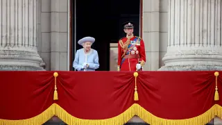 Jubileo de Isabel II: desfile militar 'Trooping the Colour' en Londres