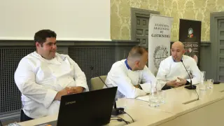 Hugo López, Manel García y José Tazuelo, durante la ponencia.