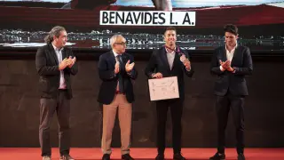 Alejandro Blanco entrega el bronce 2012 a Sete Benavides en el COE / 15-06-22 / Enrique Cidoncha - 1 de 2[[[FOTOGRAFOS]]]