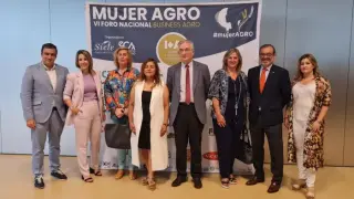 El consejero de Agricultura, Joaquín Olona, en la inauguración del VI Foro Nacional Business Agro Mujeres Agroprofesionales, que se ha celebrado hoy en el Palacio de Congresos de Zaragoza.