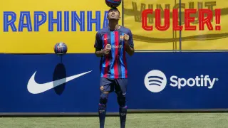 El brasileño Raphinha presentado como nuevo jugador del Barcelona