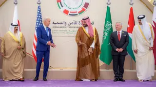 El presidente de Estados Unidos, Joe Biden y el príncipe heredero saudí, Mohamed bin Salmán.