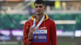 Asier Martínez, bronce en 110 vallas en el Mundial
