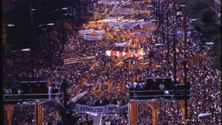 Imagen de una manifestación por la autonomía de Aragón el 23 de abril de 1992