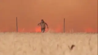 Angustiosas imágenes de la huida del hombre engullido por las llamas en Zamora