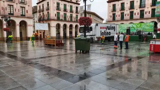 Foto de archivo del operativo de limpieza de las Fiestas de San Lorenzo de Huesca.