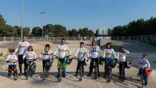 'Riders' aragoneses participantes en el Campeonato del Mundo de BMX, en el circuito municipal de Zaragoza