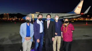 US lawmaker arrive in Taiwan