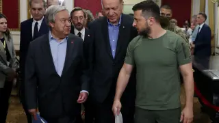 Antonio Guterres, Recep Tayyip Erdogan y Volodimir Zelenski, ayer en su reunión en Leópolis.