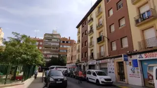 La niña intentó quitarse la vida el viernes en la calle José Pellicer de Zaragoza.